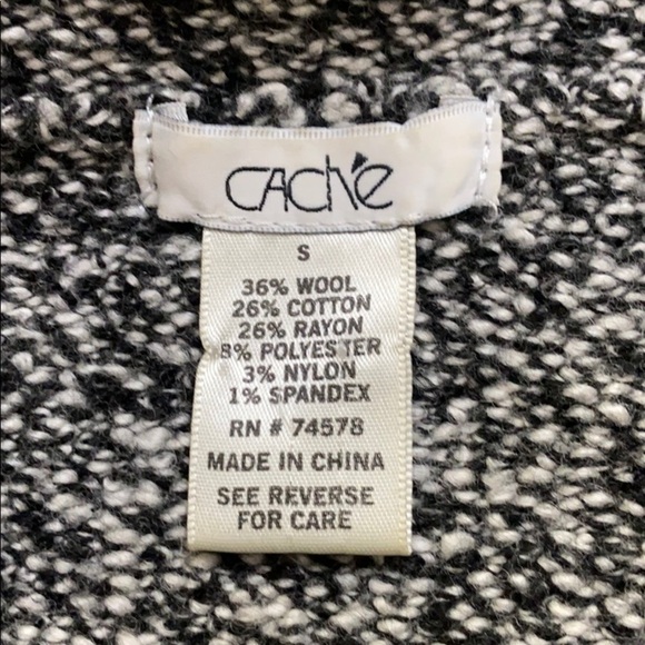 Cache Fringed Shawl Collar Sweater - Picture 3 of 3